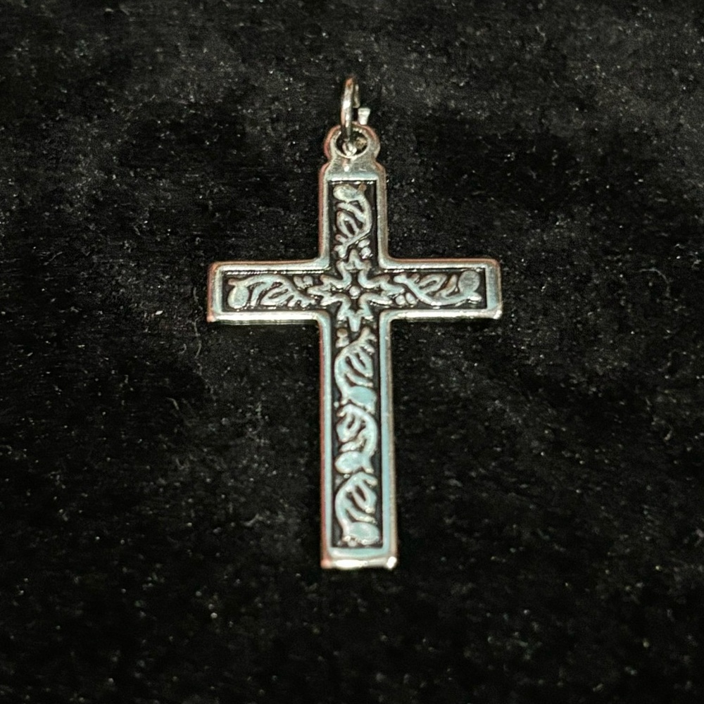 Vintage Silver Tone W/ Black Enamel Religious Cross Crucifix Necklace Pendant